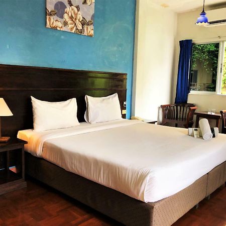 Sutus Court 2 Hotell Pattaya Eksteriør bilde