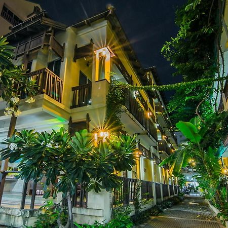 Sutus Court 2 Hotell Pattaya Eksteriør bilde