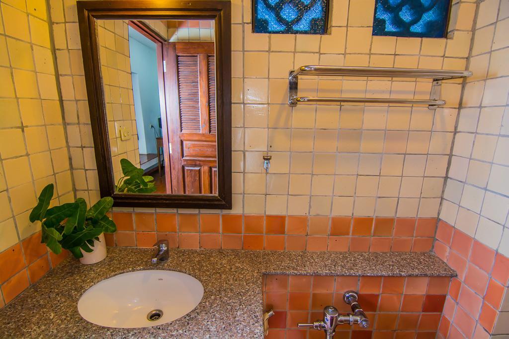 Sutus Court 2 Hotell Pattaya Eksteriør bilde