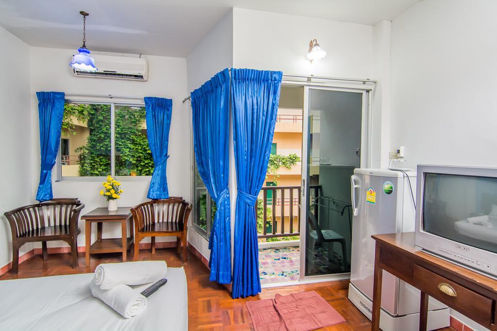 Sutus Court 2 Hotell Pattaya Eksteriør bilde