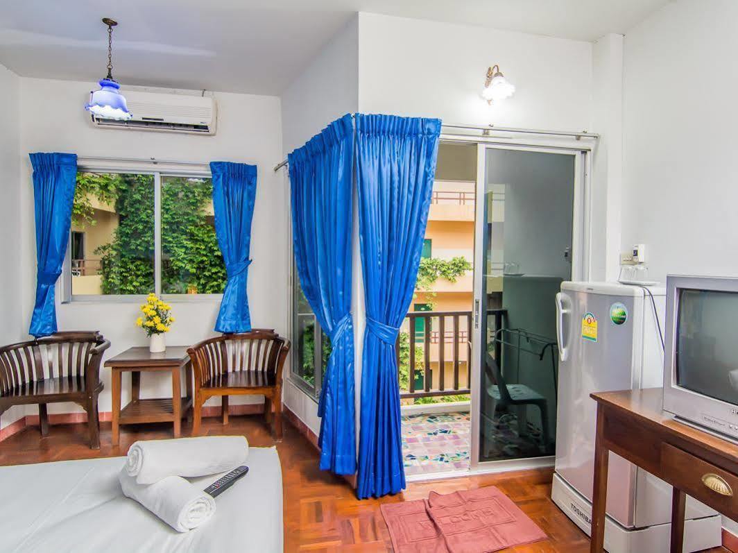 Sutus Court 2 Hotell Pattaya Eksteriør bilde