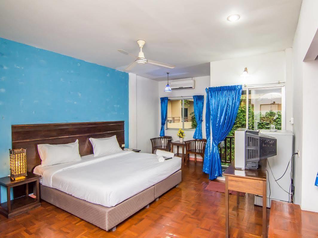 Sutus Court 2 Hotell Pattaya Eksteriør bilde