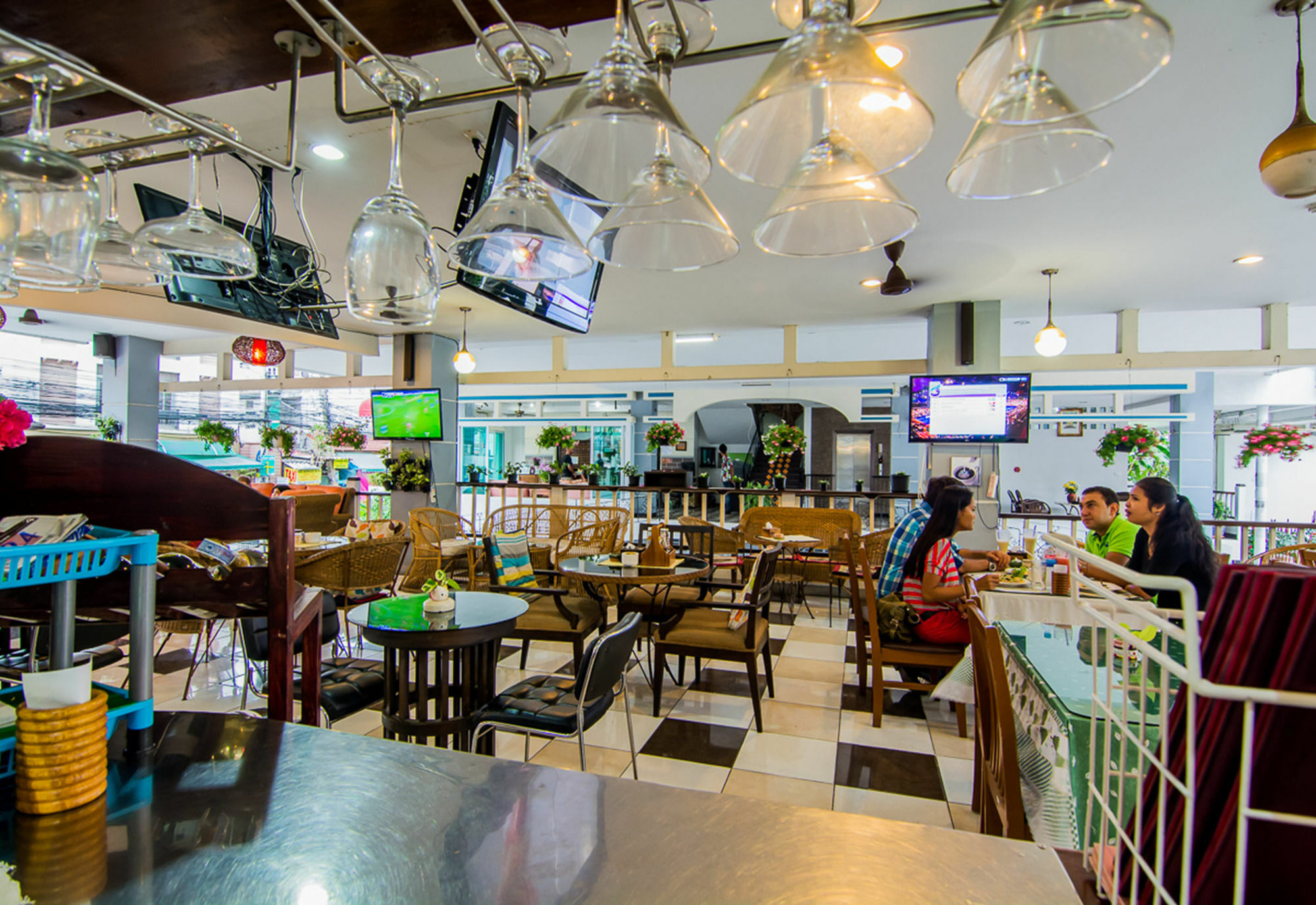 Sutus Court 2 Hotell Pattaya Eksteriør bilde