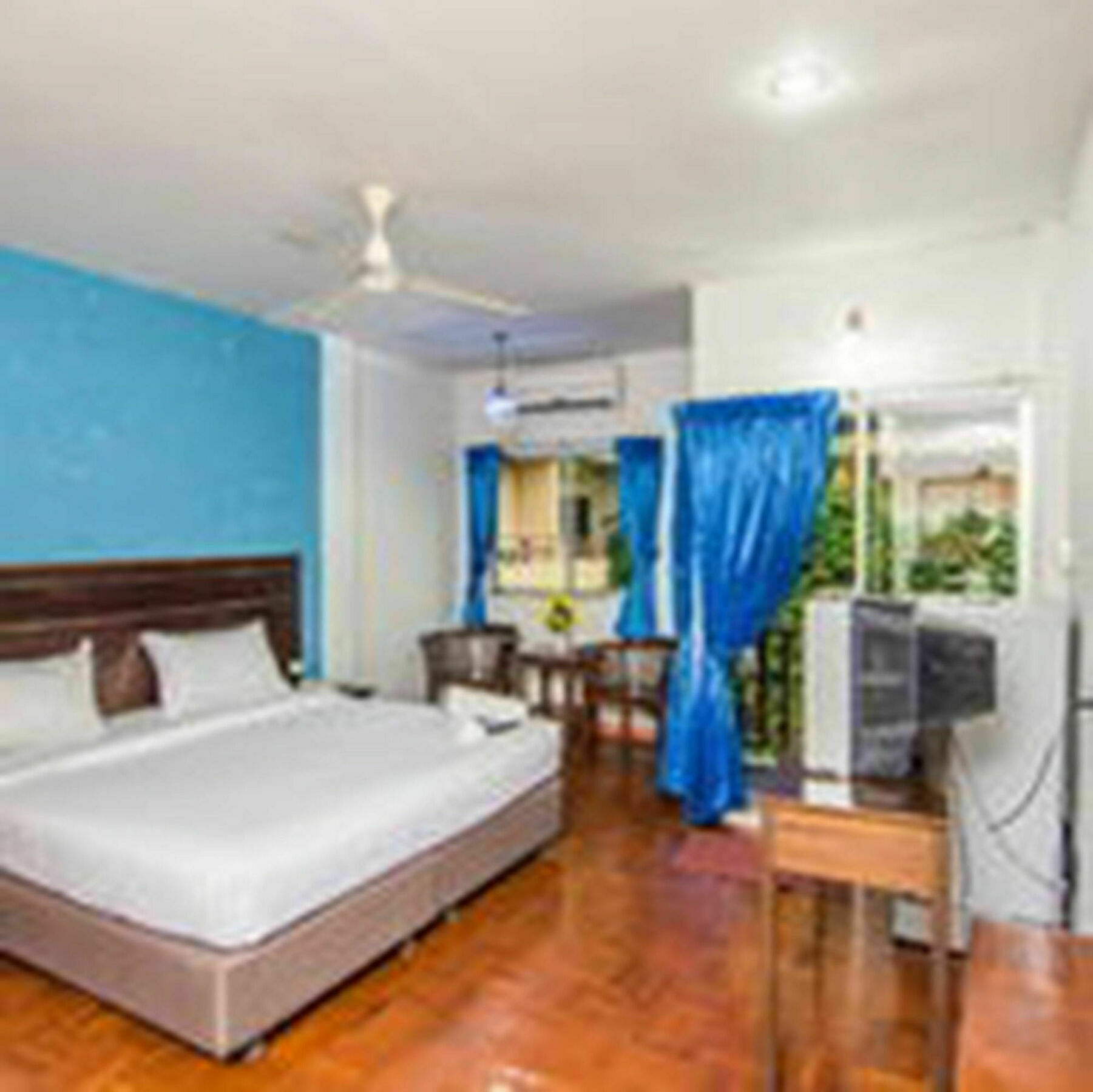 Sutus Court 2 Hotell Pattaya Eksteriør bilde
