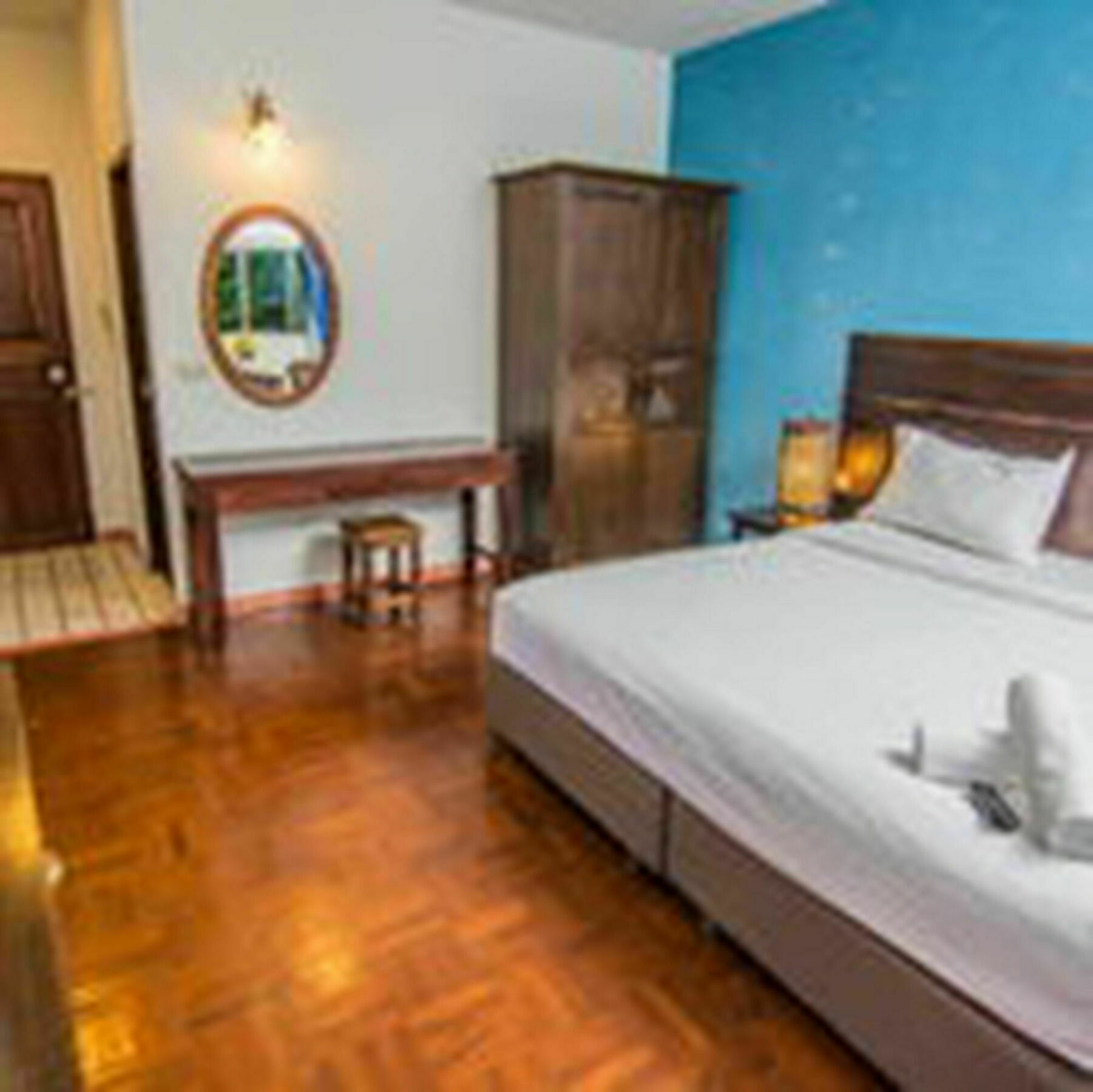 Sutus Court 2 Hotell Pattaya Eksteriør bilde