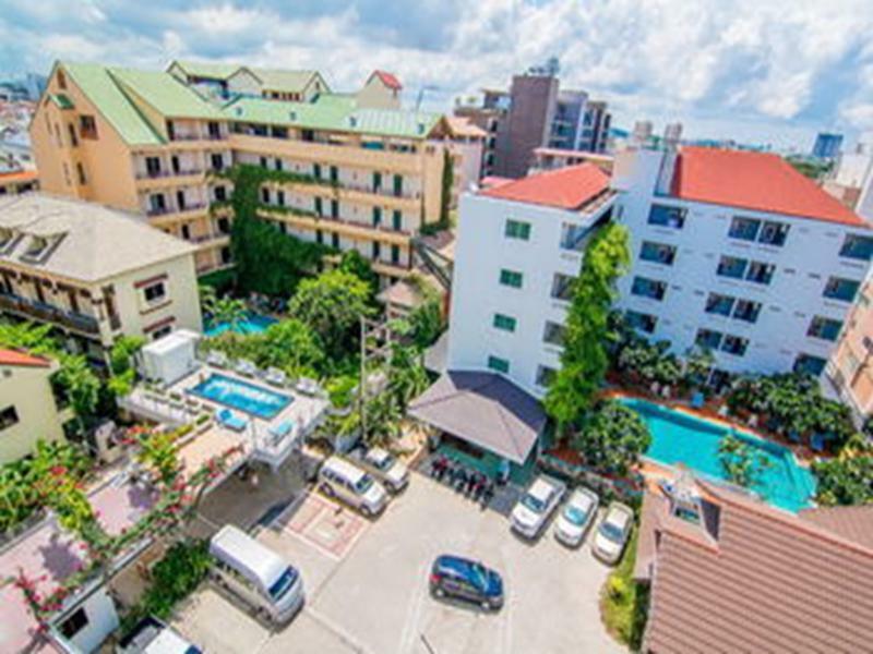 Sutus Court 2 Hotell Pattaya Eksteriør bilde